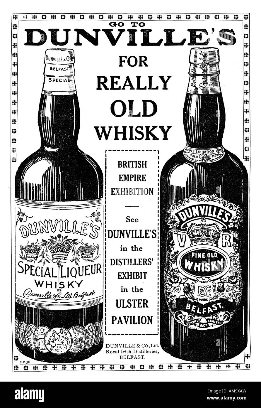 Dunvilles Irish Whisky 1902 advert for the whiskey from Royal Irish Distillers in Belfast Stock Photo