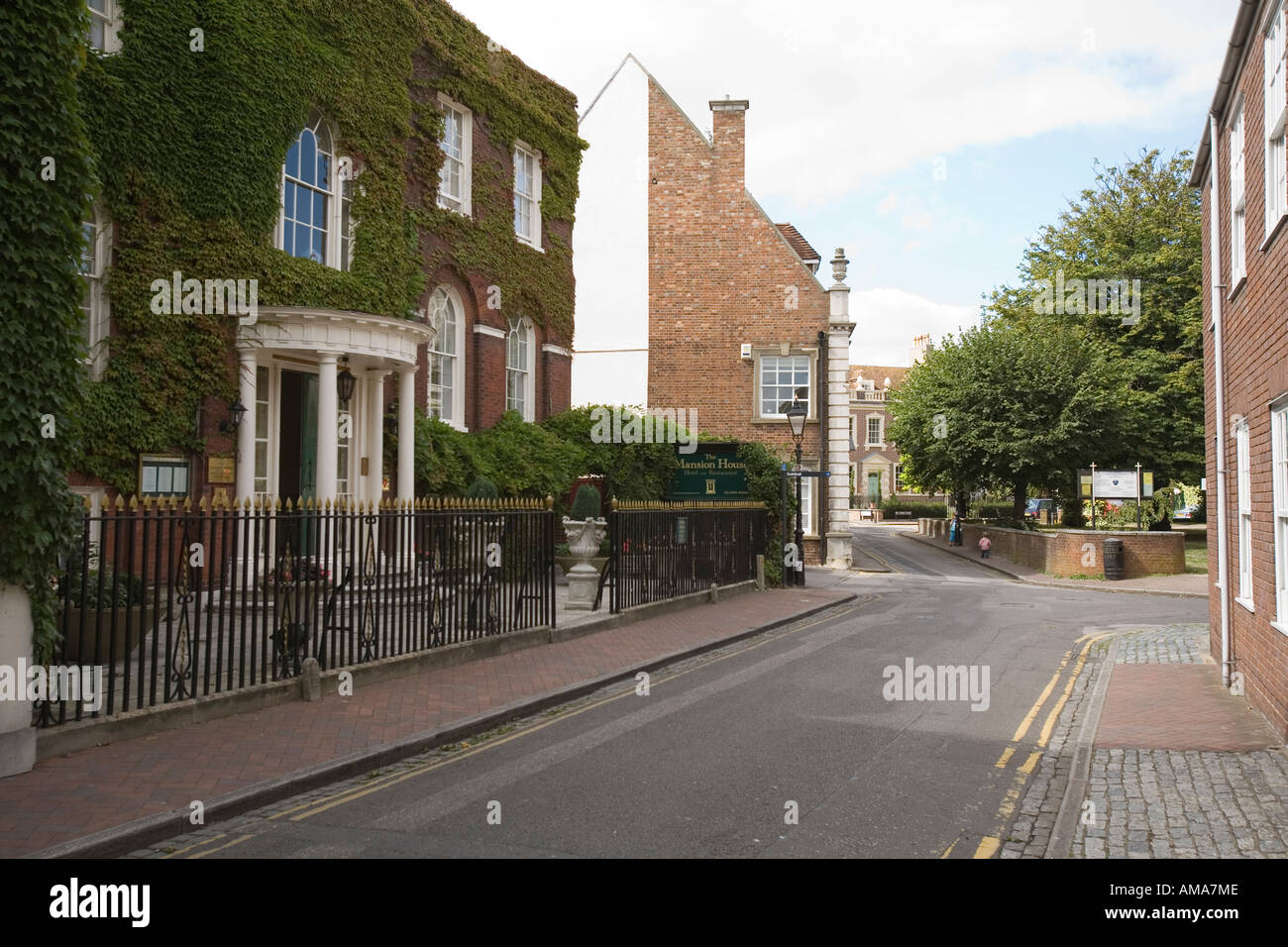 UK Dorset Poole Old Town Thames Street the Mansion House Stock Photo Alamy