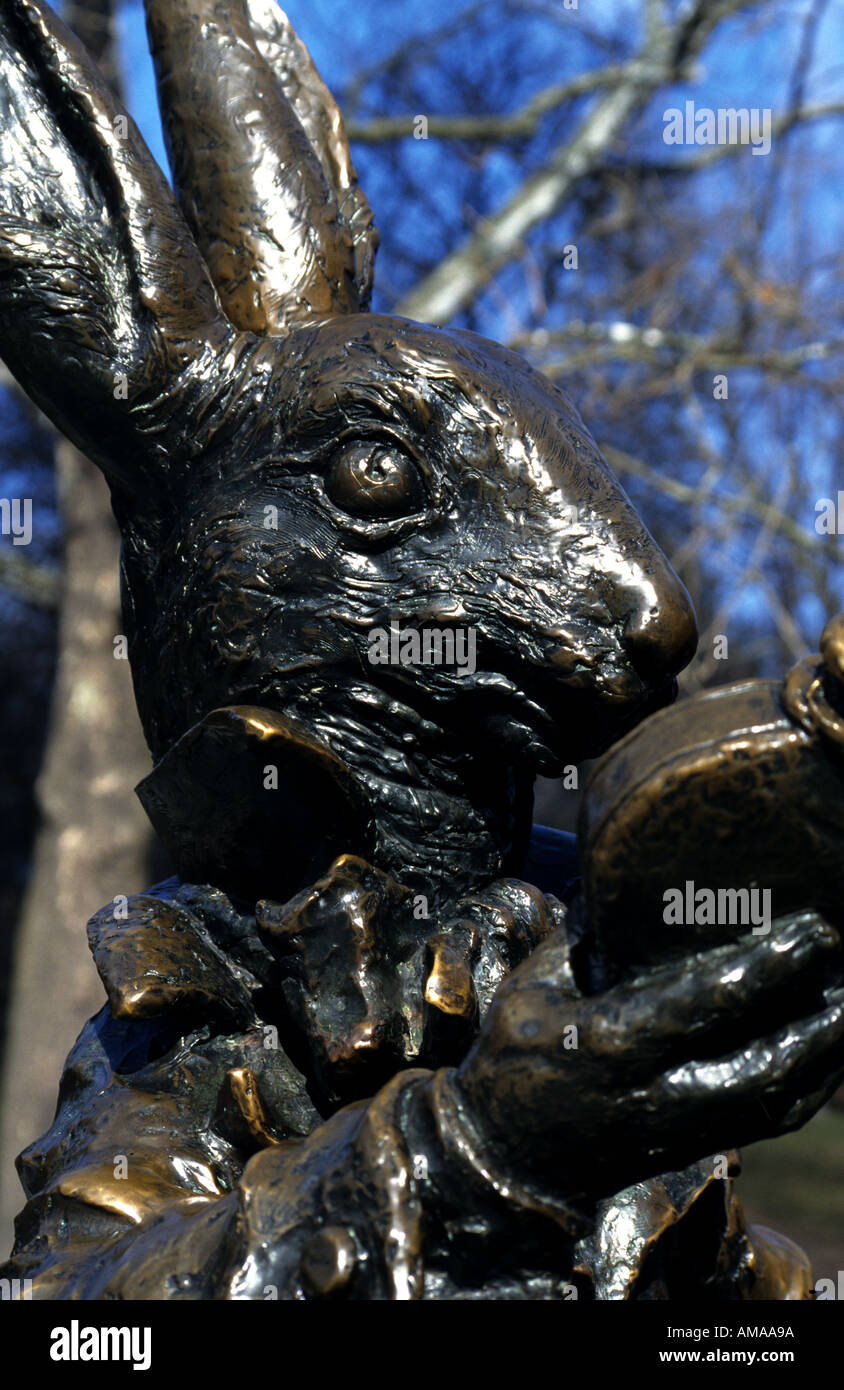 White Rabbit Statue Central Park New York Stock Photo Alamy