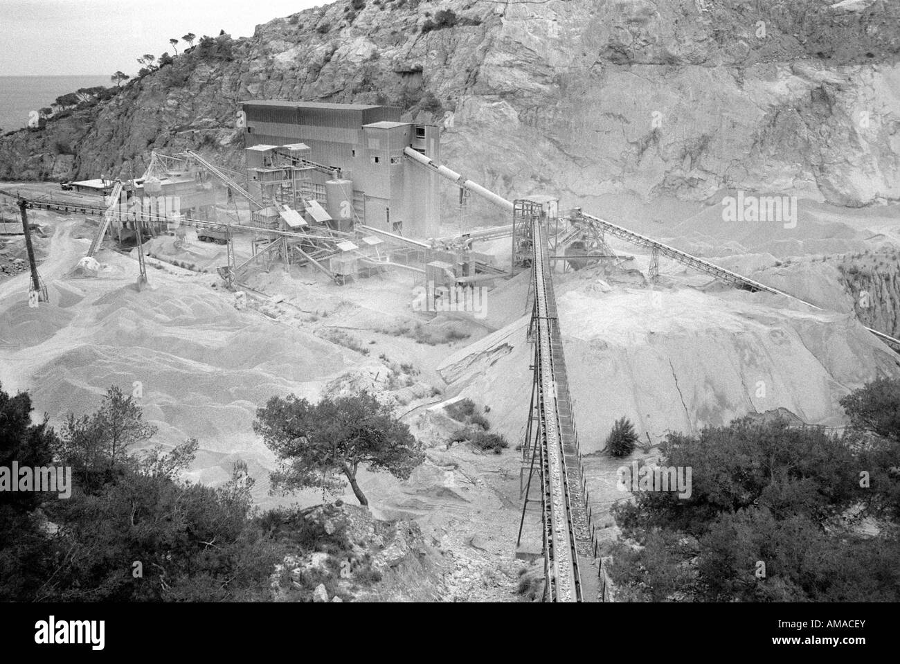 Water extraction Black and White Stock Photos & Images - Alamy