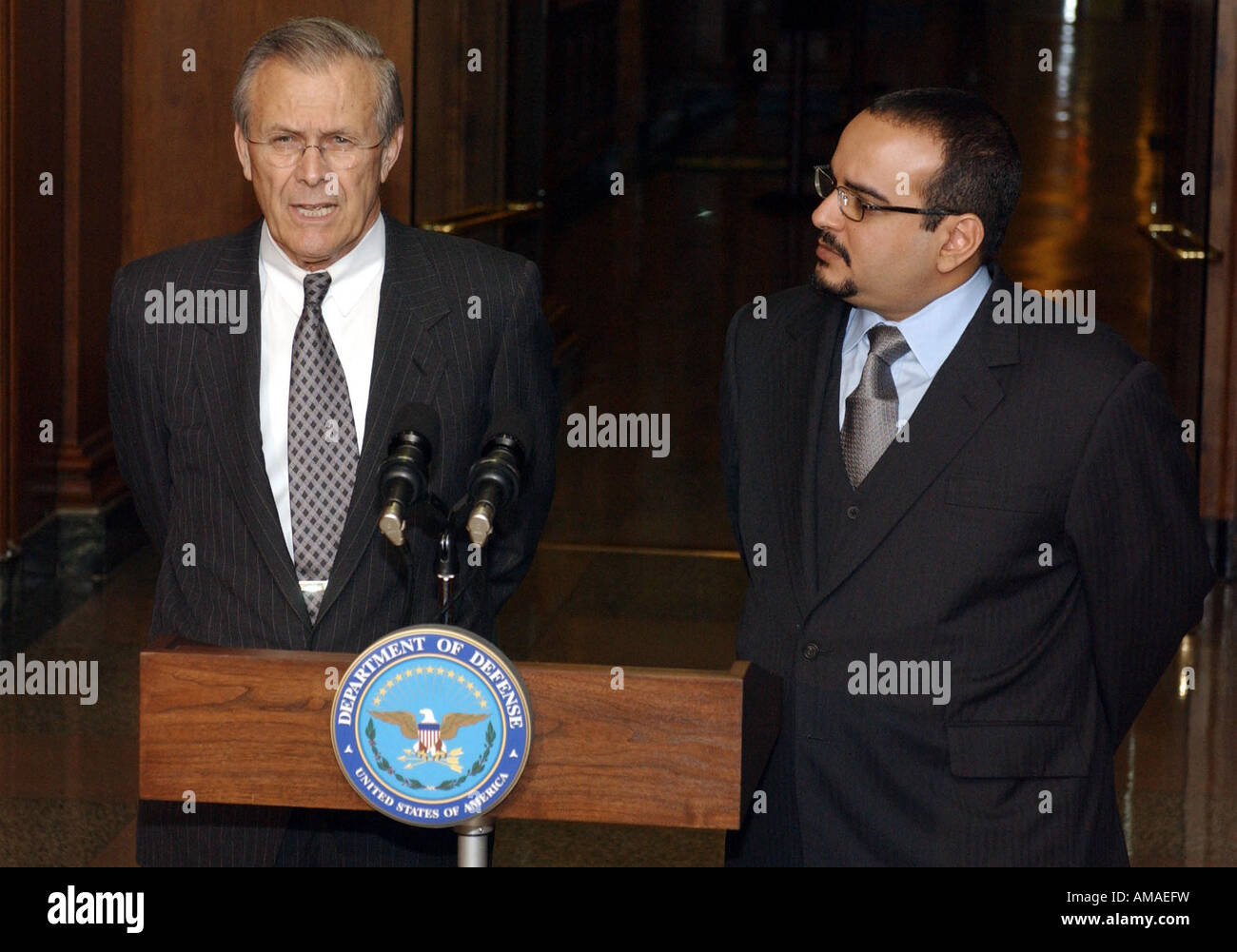 Secretary of Defense Donald H Rumsfeld speaks at the Pentagon with Barain s Crown Prince Shaikh Salman bin Hamad AL Khalifa in W Stock Photo