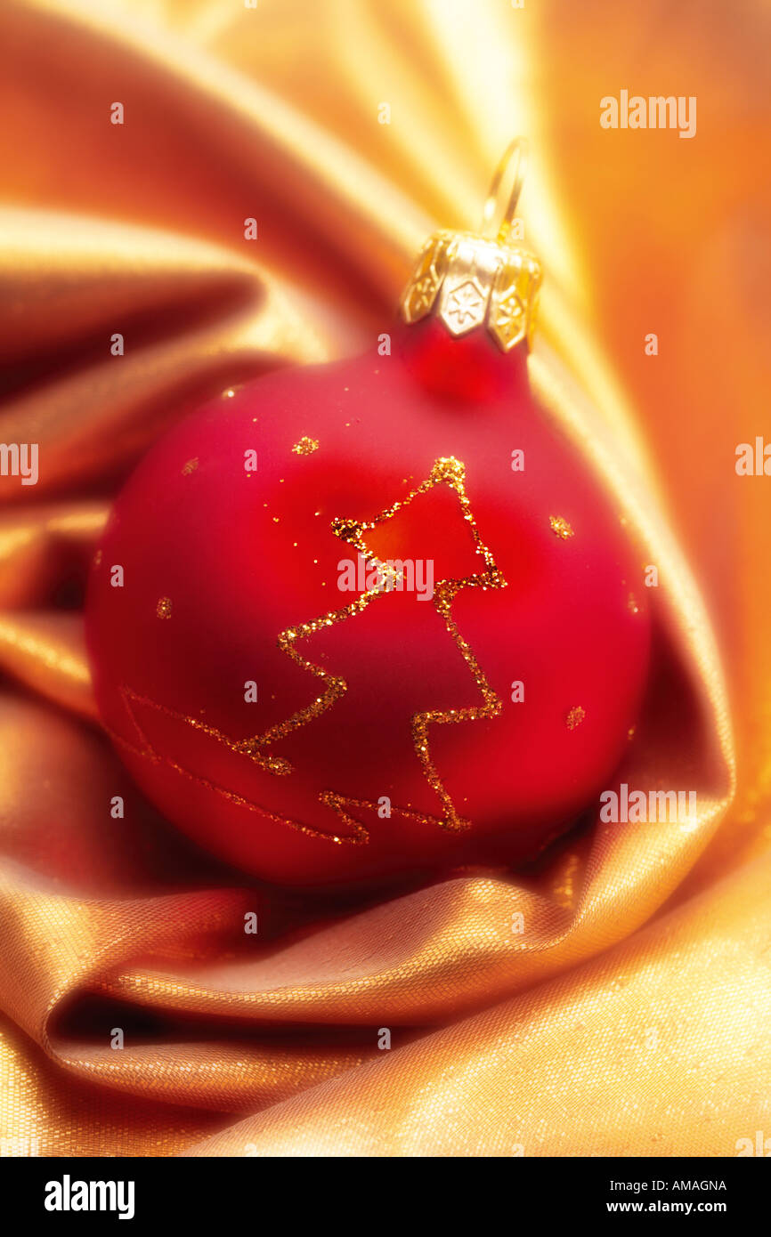 Christmas tree ball Stock Photo Alamy