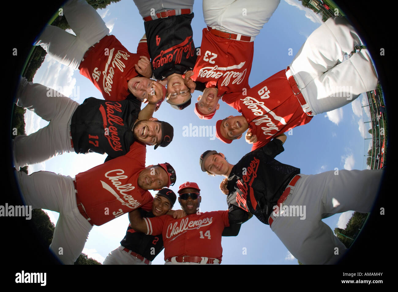 Team huddle hires stock photography and images Alamy