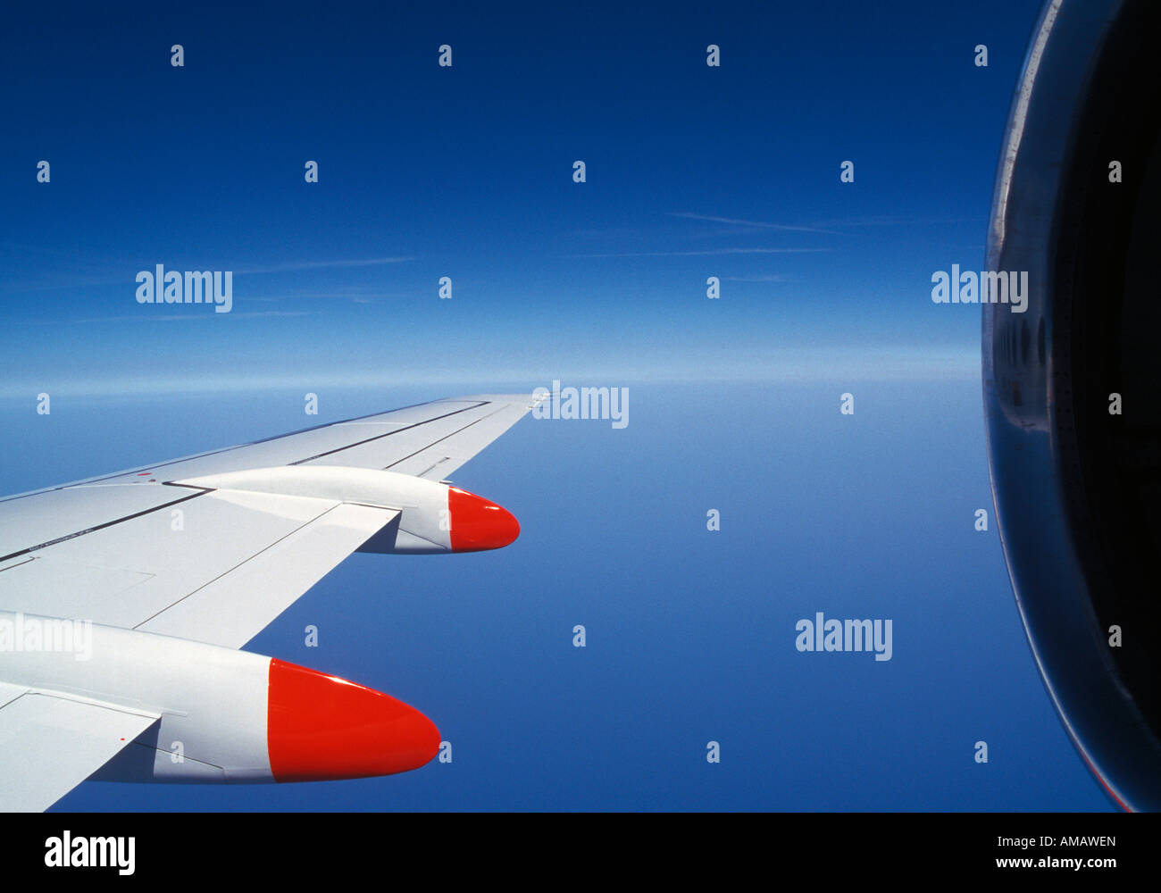 Aeroplane wing hi-res stock photography and images - Alamy