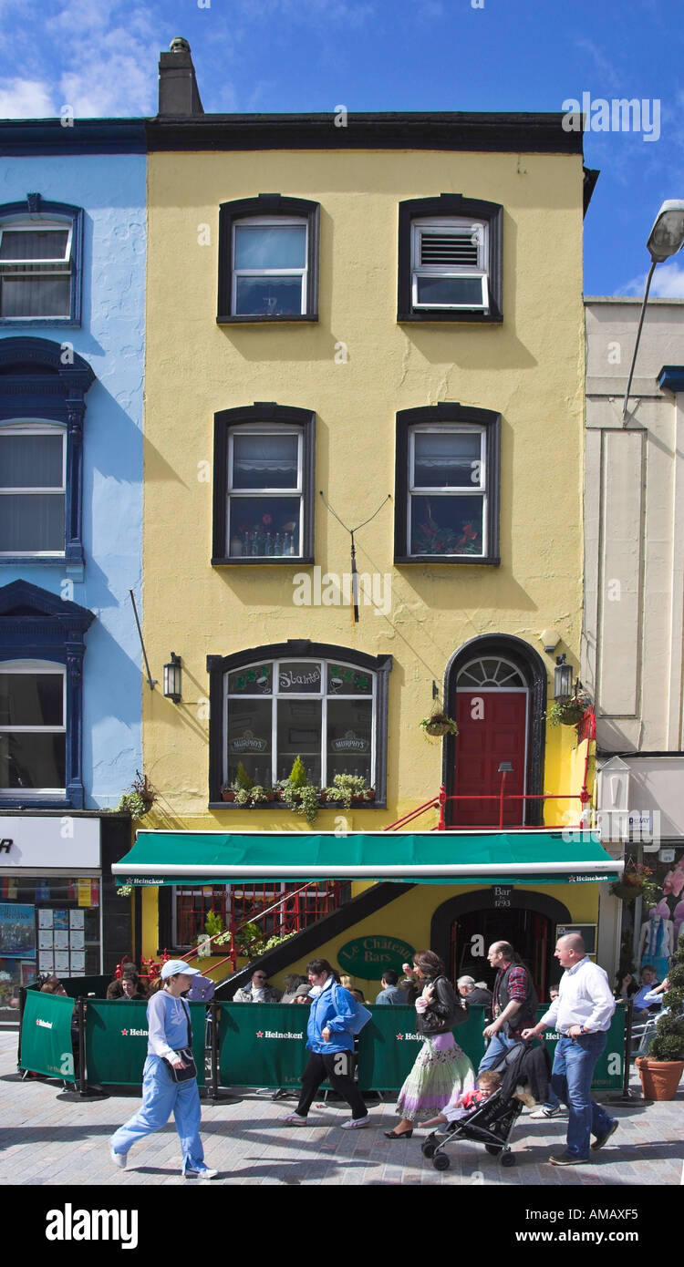 Le Chateau Bars Cork Ireland Stock Photo Alamy
