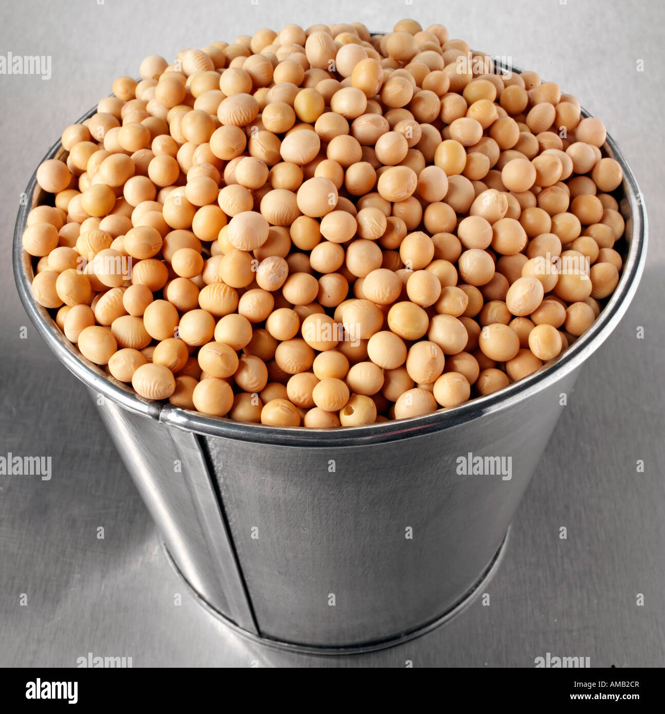 Dry soya bean hi-res stock photography and images - Alamy