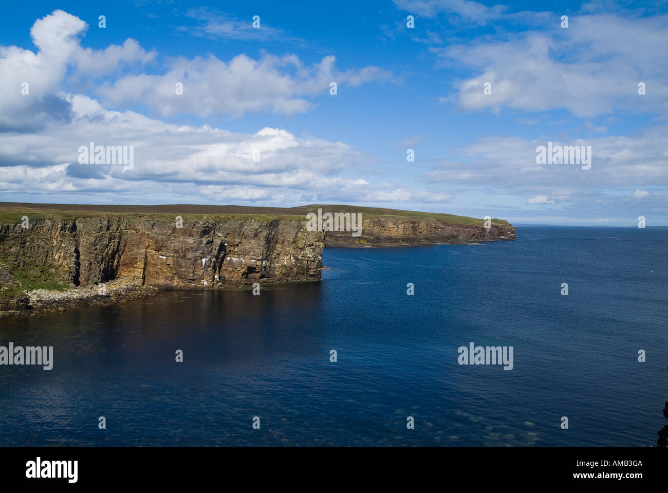 dh Mull Head DEERNESS ORKNEY Mullhead nature reserve seacliffs Howan Lickan coast Stock Photo