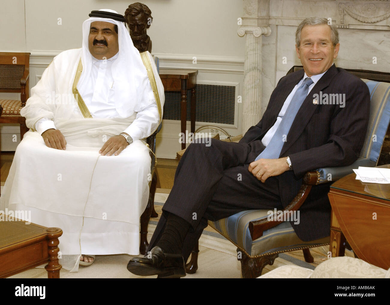 Sheikh Hamad Bin Khalifa Al Thani Emir of Qatar meets with President Bush at the White House in Washington Stock Photo