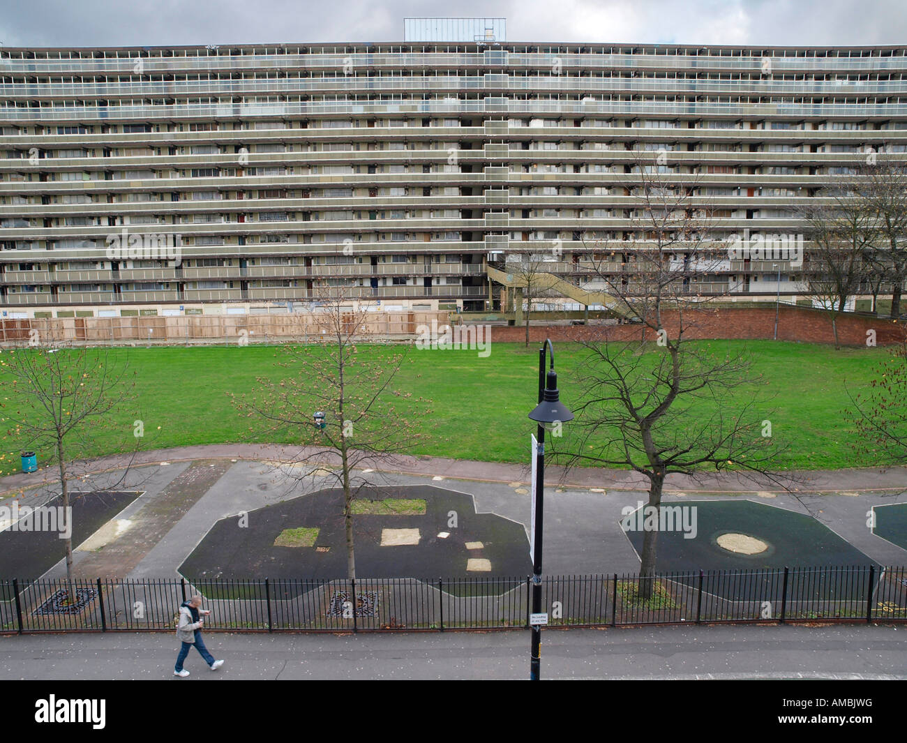 Earmarked for demolition in 2008 the Claydon Block of the Heygate Estate in Walworth, London Borough of Southwark, London Stock Photo