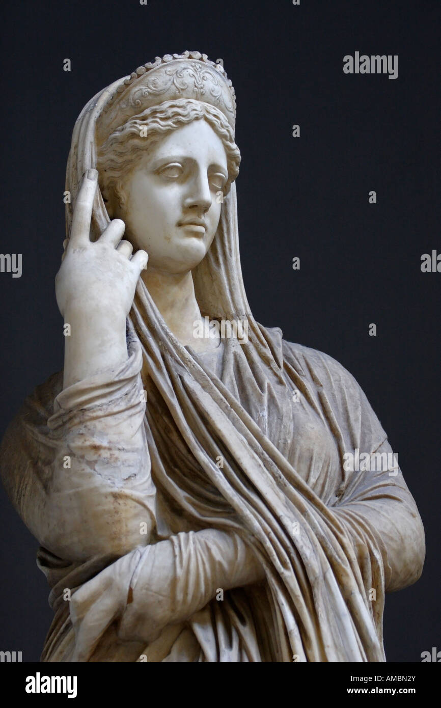 Pudicizia statue, Vatican Museum, Italy Stock Photo