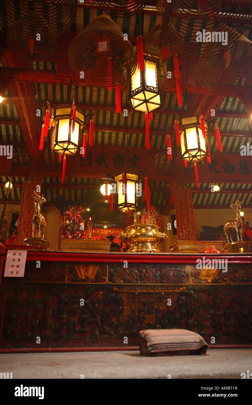 Taoism temple hong kong hi-res stock photography and images - Alamy