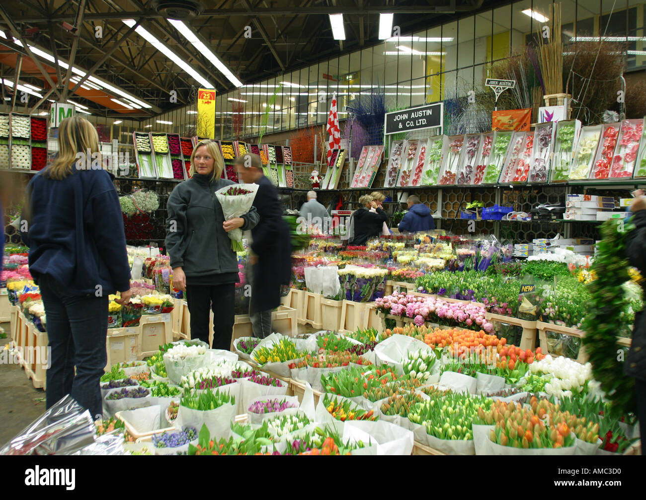 New Covent Garden Flower Market London England Stock Photo