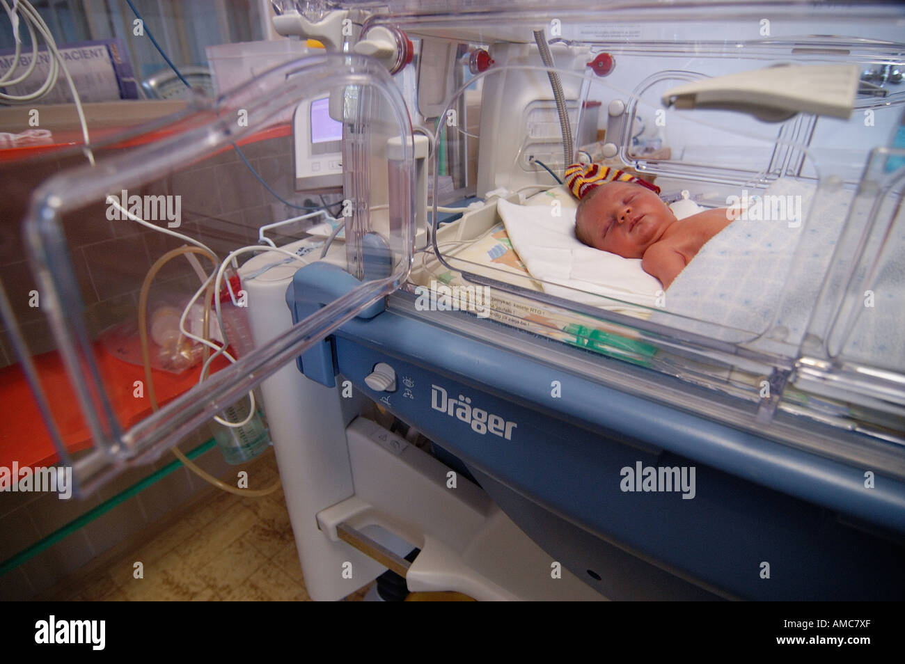 nicu incubator
