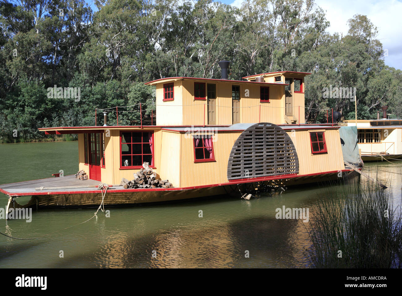 Paddlesteamers houseboat cruising the Murray river at Moama nsw