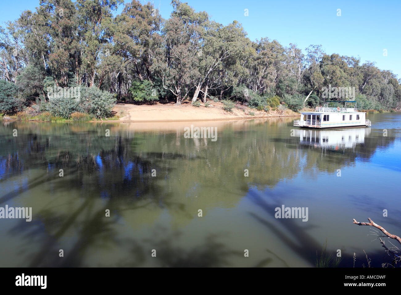 Houseboat Murray River Australia Stock Photos &amp; Houseboat ...