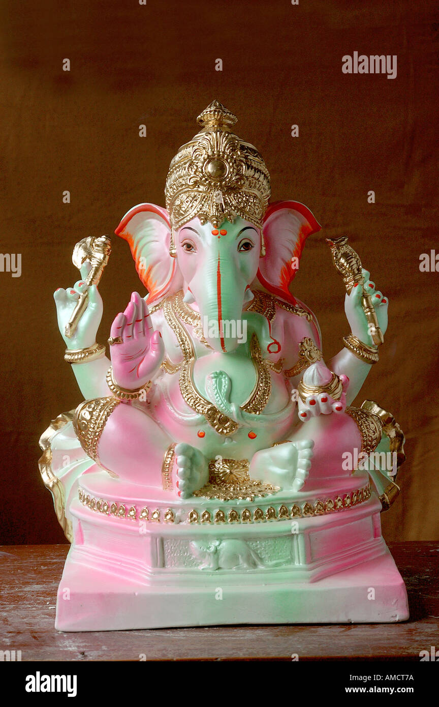 VEP72250 Elephant head Lord Idol for Ganesh Festival made in Penn near Bombay Mumbai Maharastra India Stock Photo