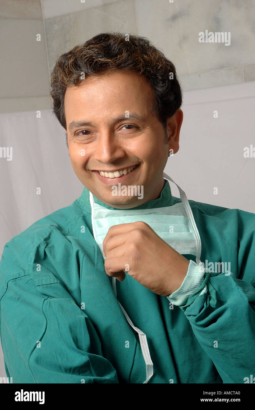operation theatre dress green Operation Theatre Gown B O main image 1