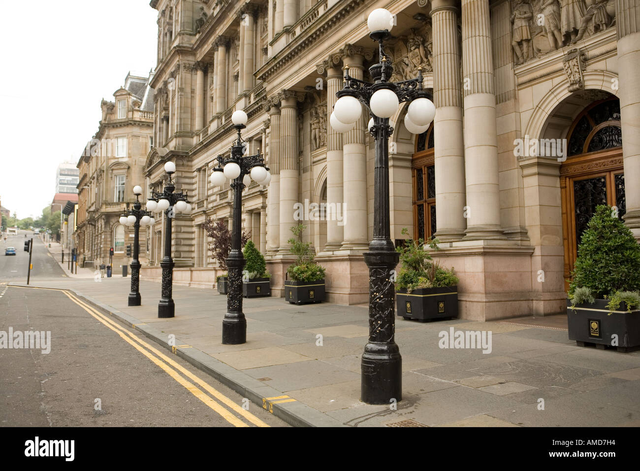 Entrance to Glasgow s City Chambers in George Square on a very quiet morning Stock Photo
