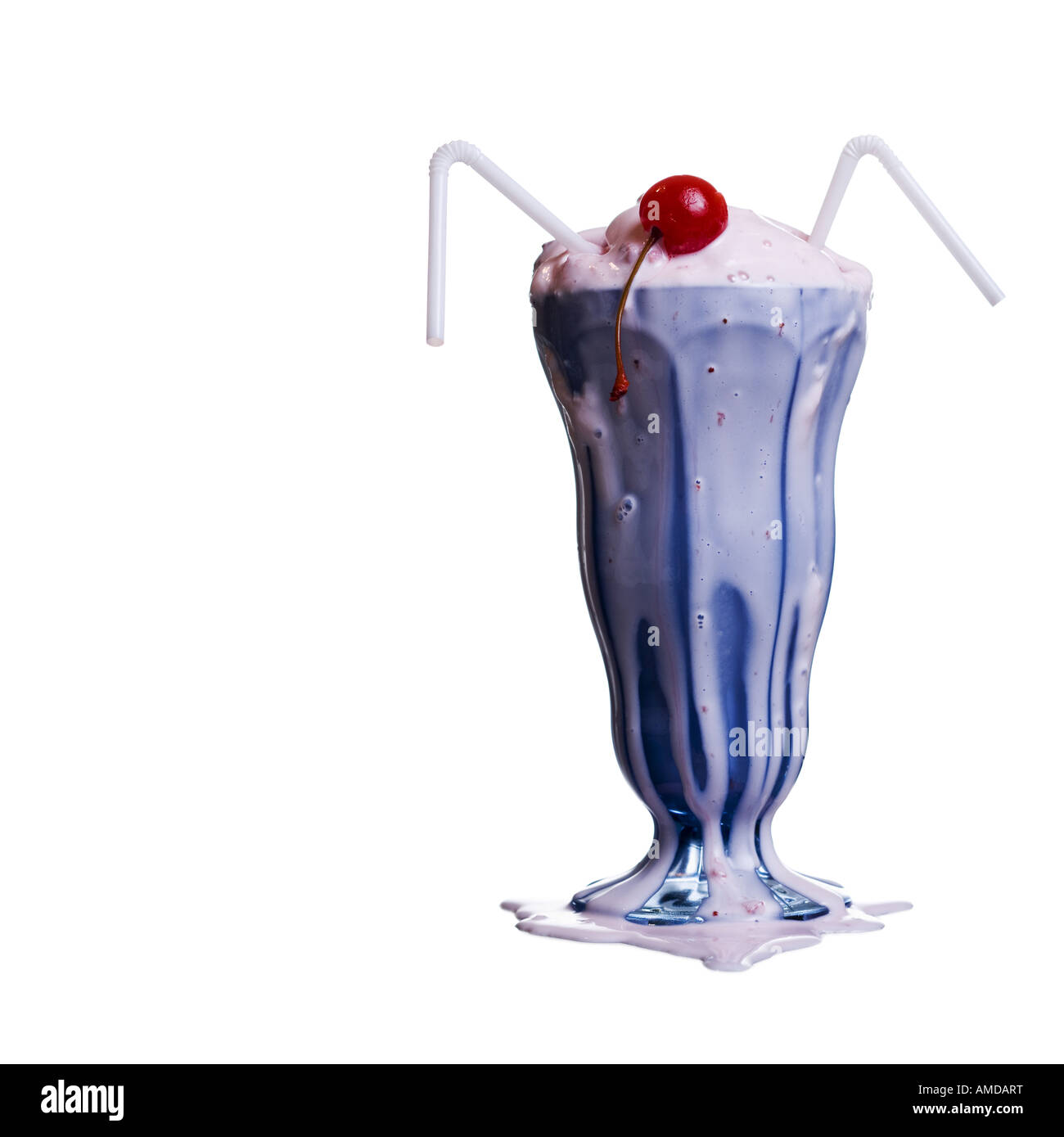 https://c8.alamy.com/comp/AMDART/melting-milkshake-with-two-straws-and-maraschino-cherry-AMDART.jpg