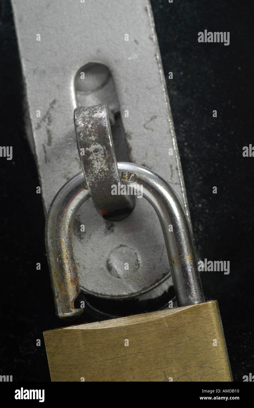 Exploding Padlock Housebreaking hi-res stock photography and images - Alamy