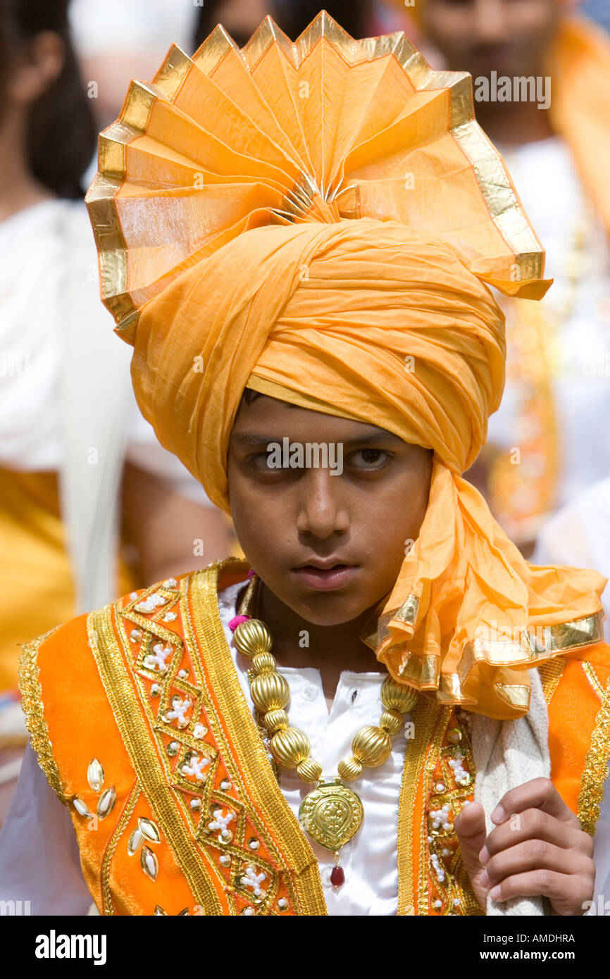 Participant in the opening ceremony of the Swindon Mela Stock Photo Alamy