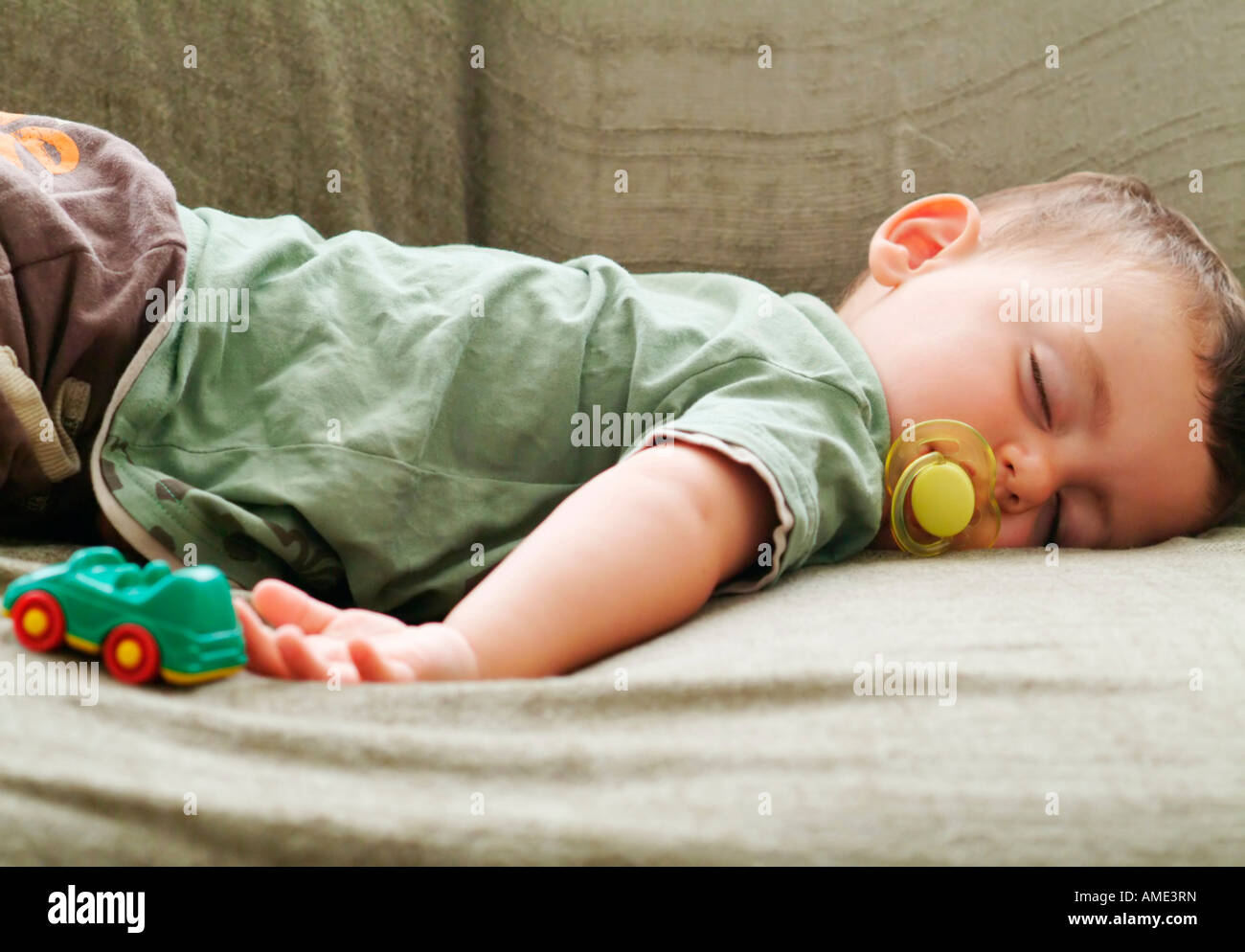 Dummy pacifier child asleep sleep hires stock photography and images