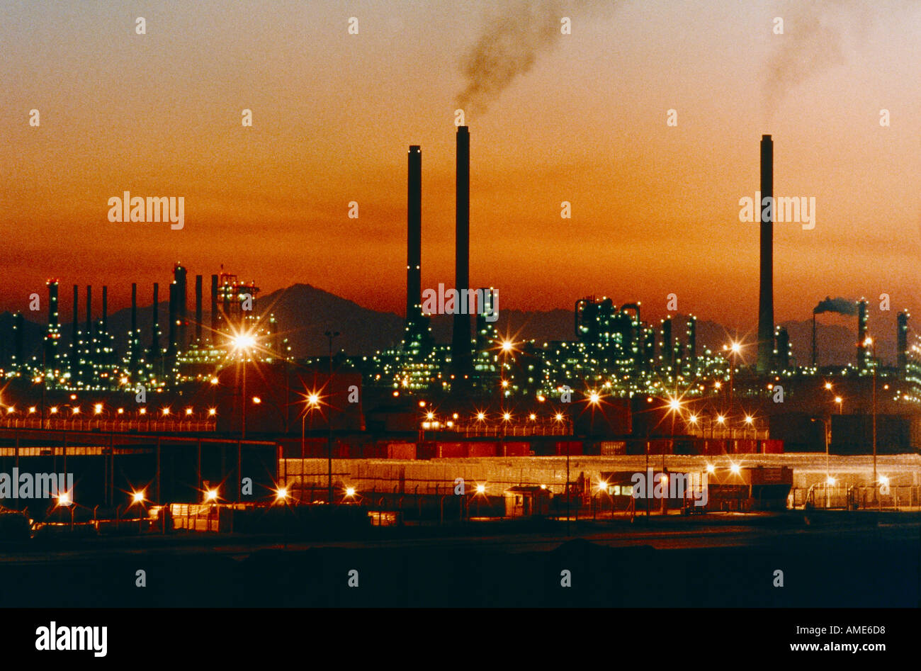 Oil refinery saudi arabia hi-res stock photography and images - Alamy