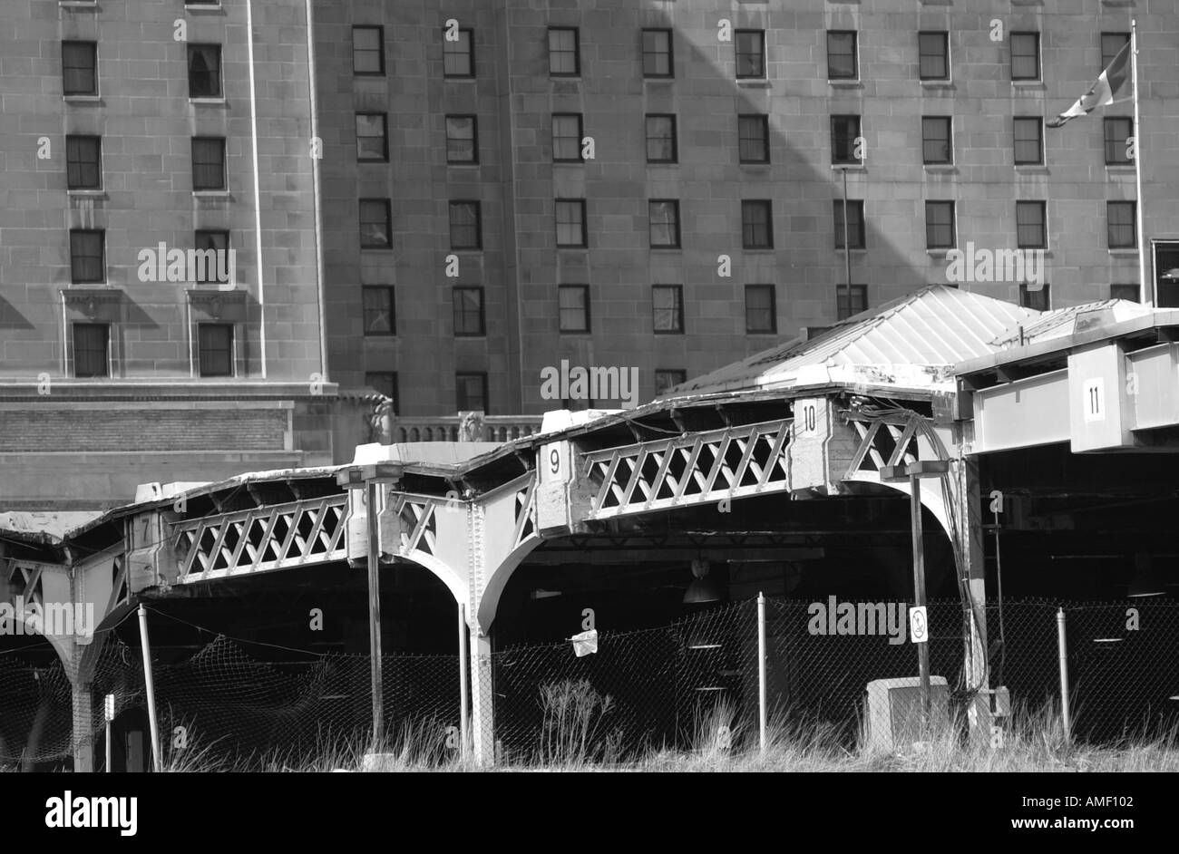 Toronto bridges Black and White Stock Photos & Images - Alamy