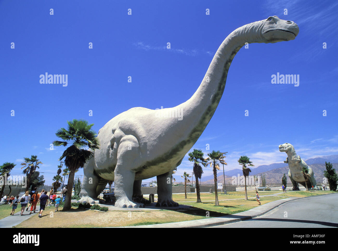 Gift Shop Dinosaurs Cabazon California Stock Photo - Alamy