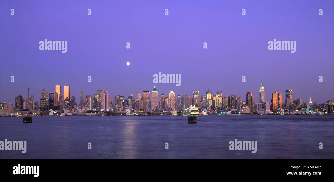 Midtown Skyline Empire State Building Panoramic Manhattan New York ...