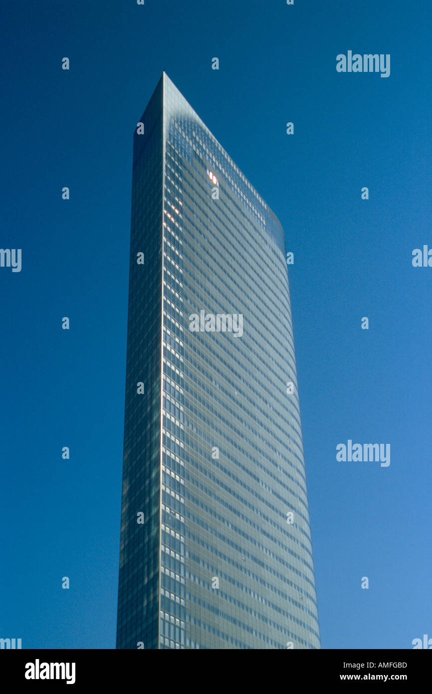 Japan Tokyo Dentsu Building Stock Photo Alamy