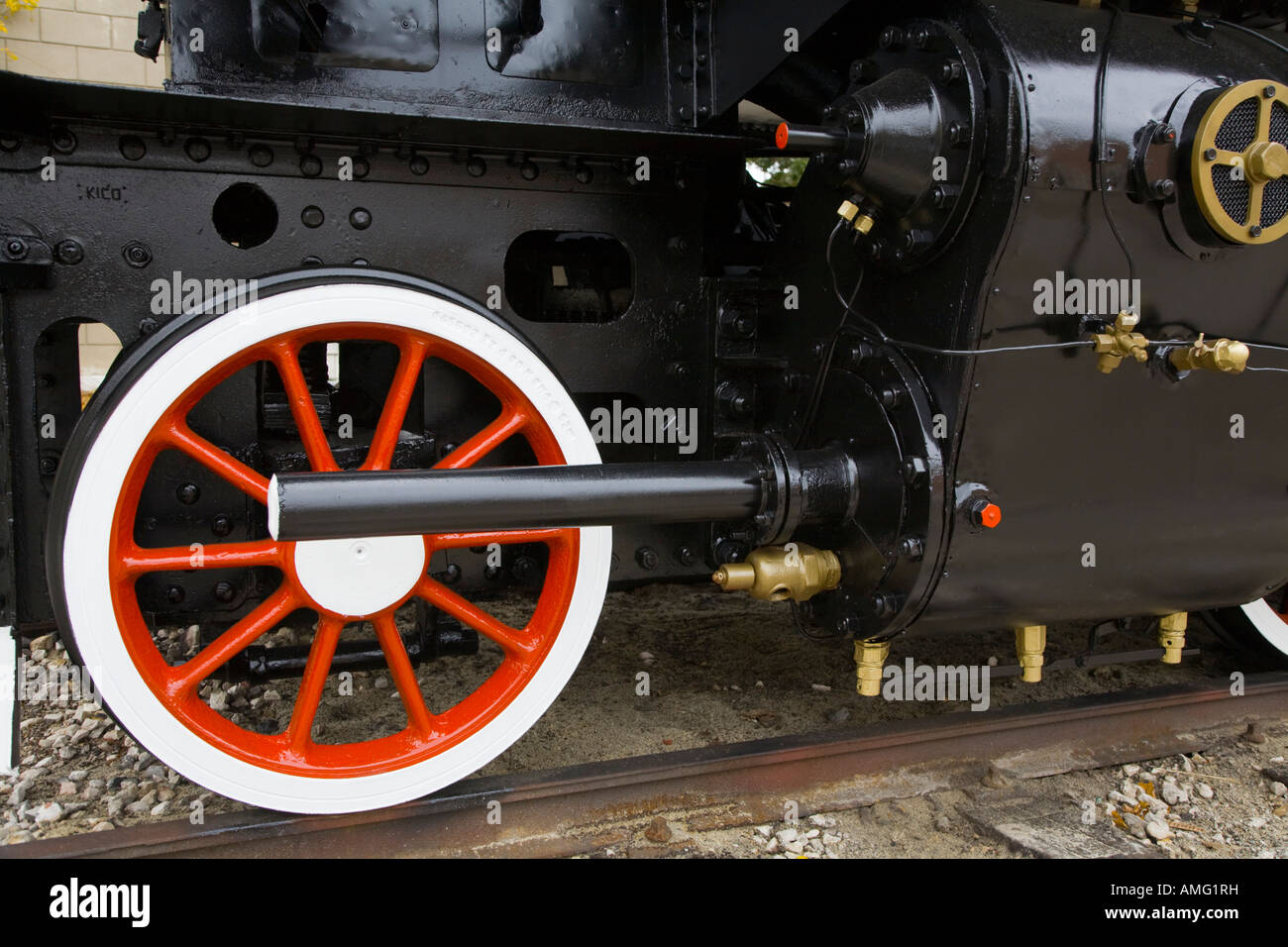 Steam wheel with piston detail Stock Photo Alamy