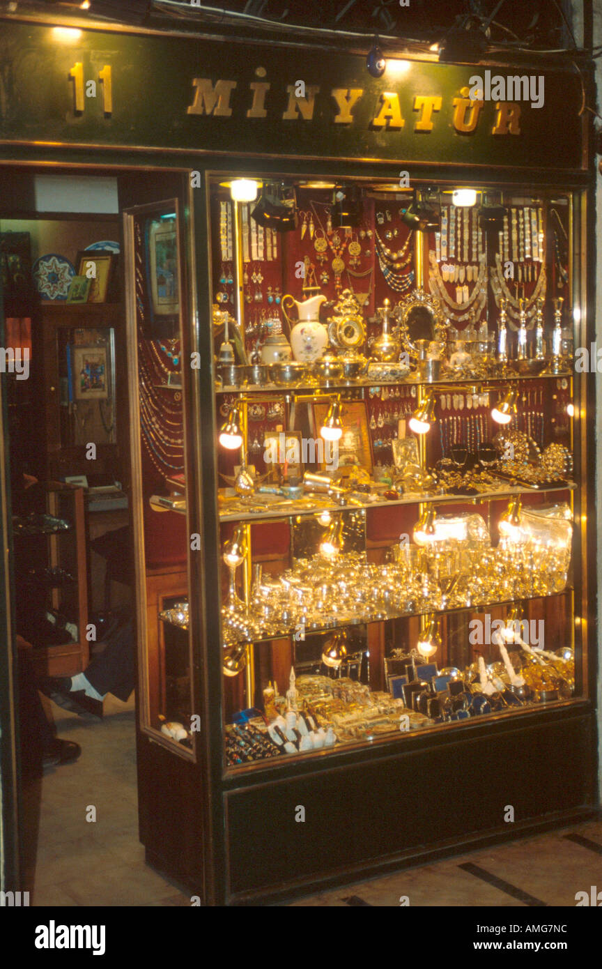 Türkei, Istanbul, Bazaar, Goldschmuck in Auslage, Juwelier Stock Photo