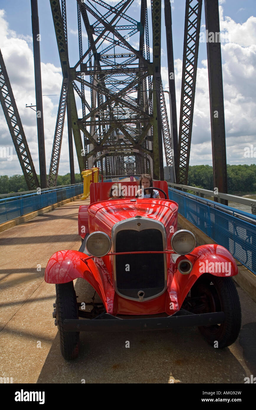 Old Chain Rocks Bridge Old Chain of Rocks Bridge in St Louis Missouri originally a part of ...