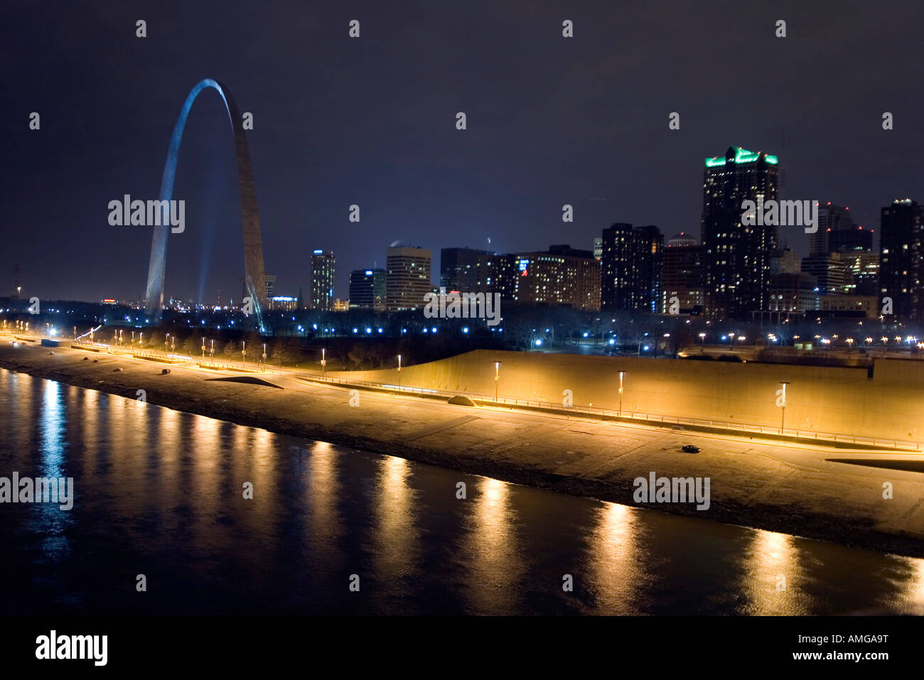 St Louis Skyline and Gateway Arch at night. Stock Photo