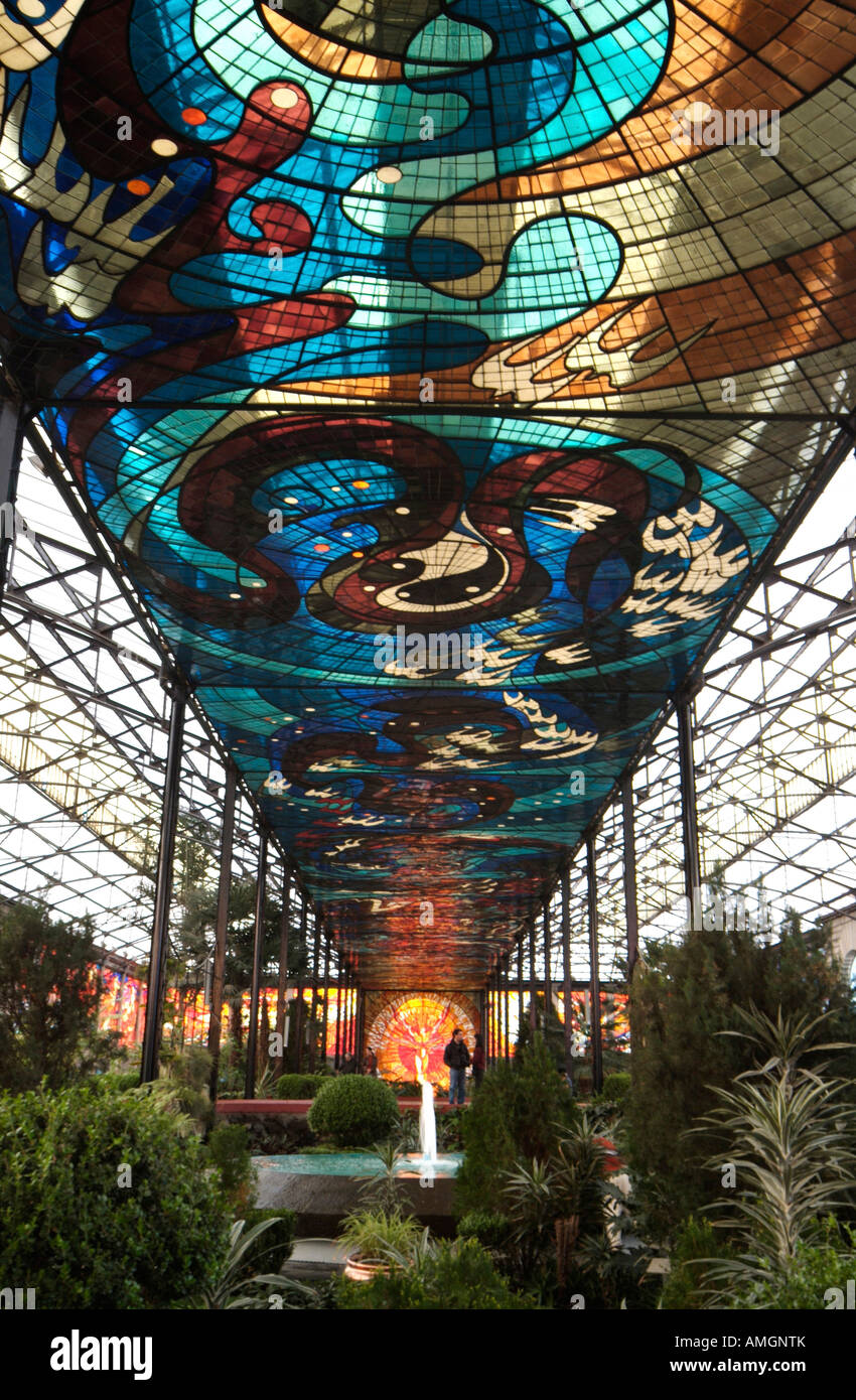 Mexico, Toluca, The Cosmovitral Botanic Gardens, Largest stained glass