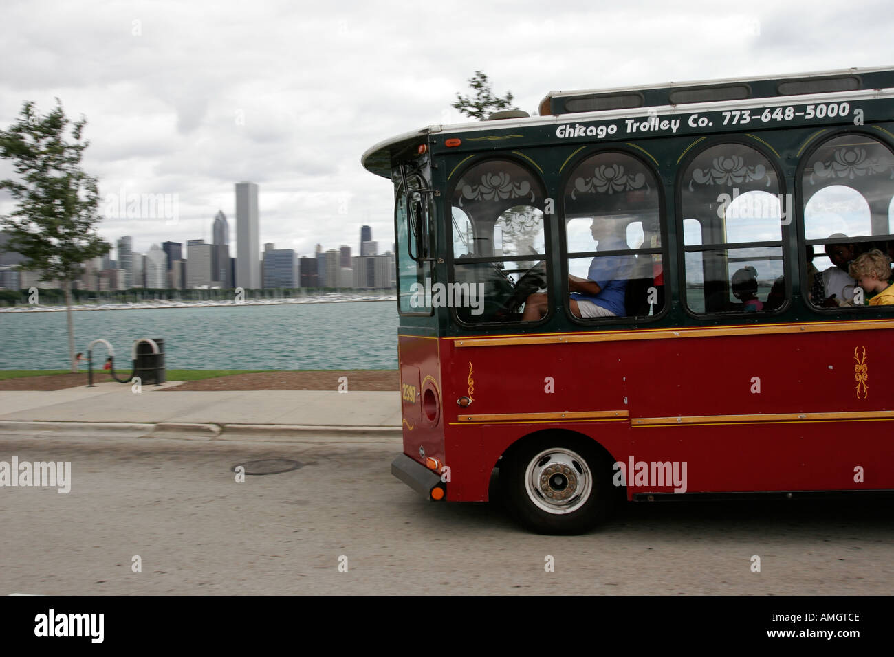 Chicago trolley hi-res stock photography and images - Alamy