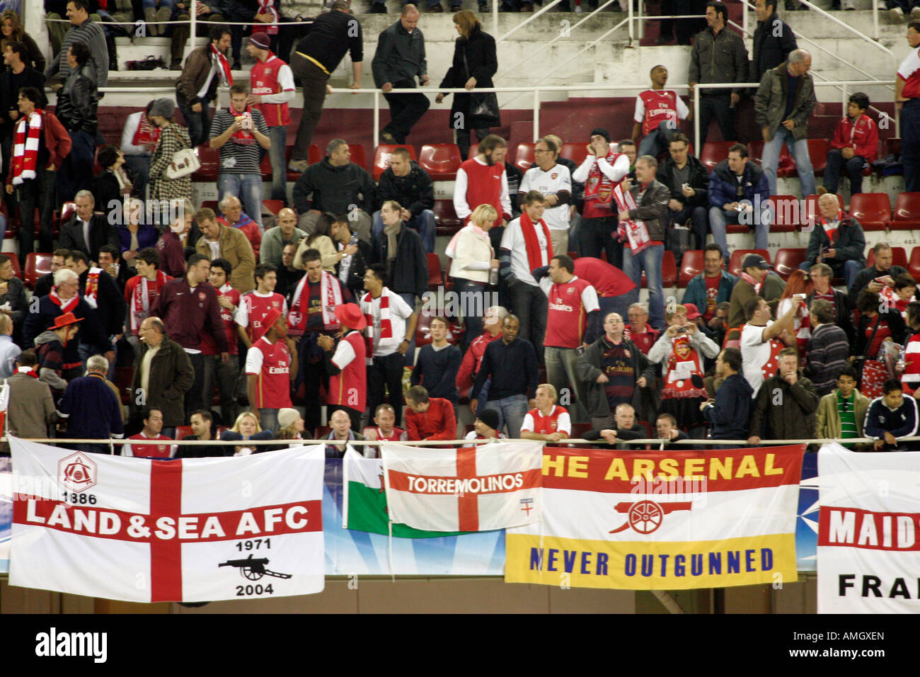 Arsenal Football Fan Stock Photos & Arsenal Football Fan Stock Images ...