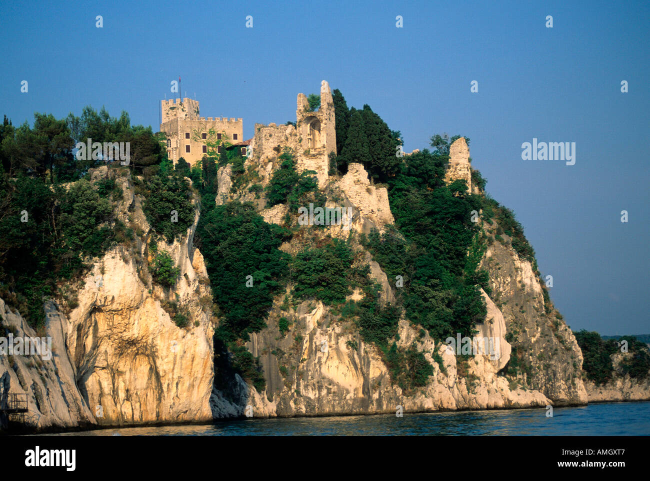 Estampe Ancienne : Château De Duino, Italie (Trieste) - Gravure Sur Bois Originale E 16069
