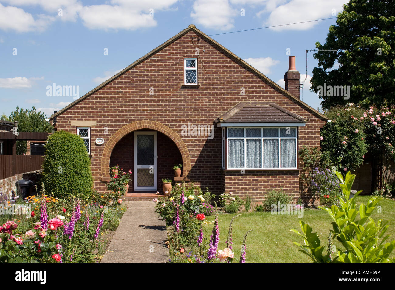 Bungalow, Ashford, Middlesex, England Stock Photo Alamy