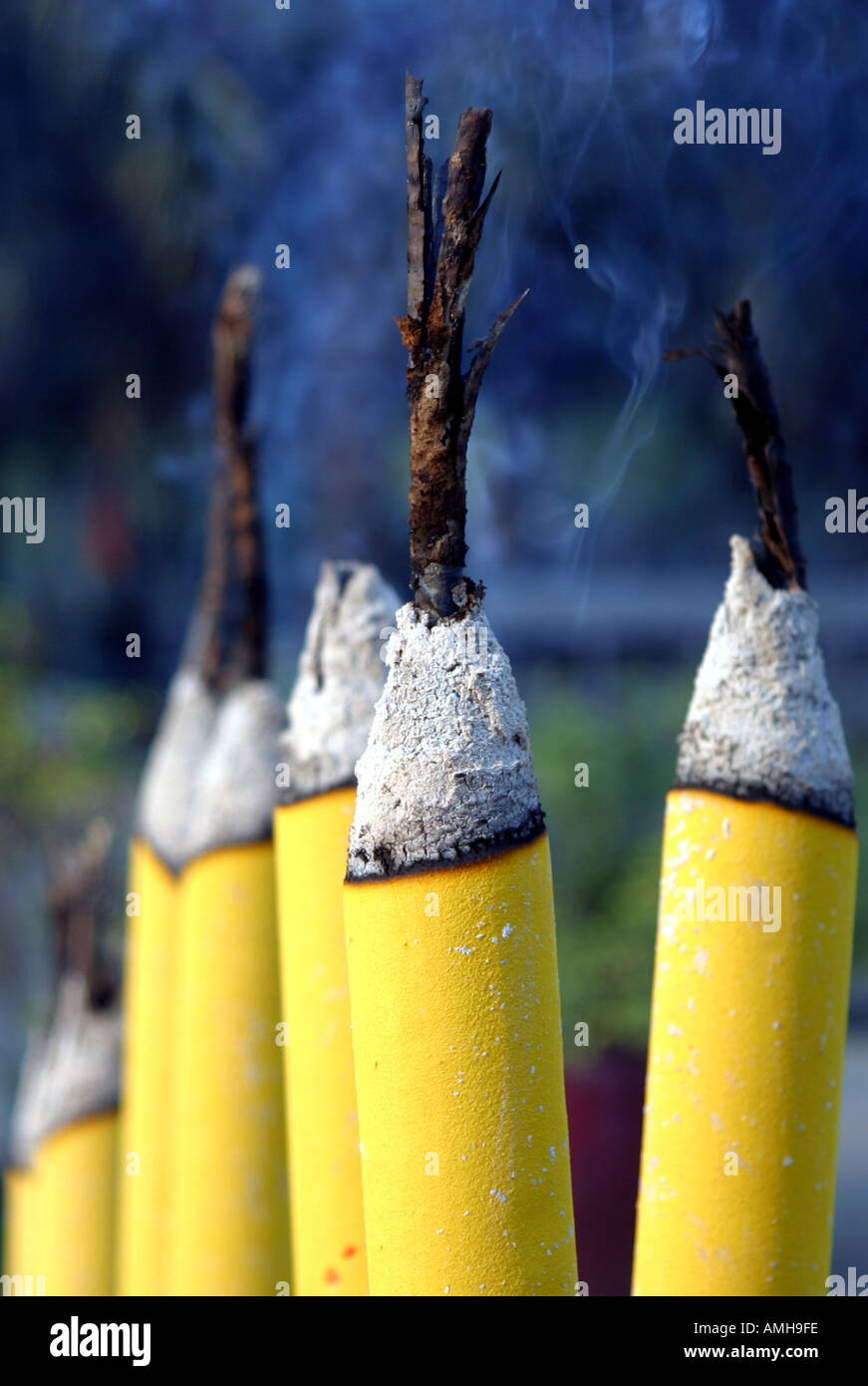 Burning of incence sticks hi-res stock photography and images - Alamy