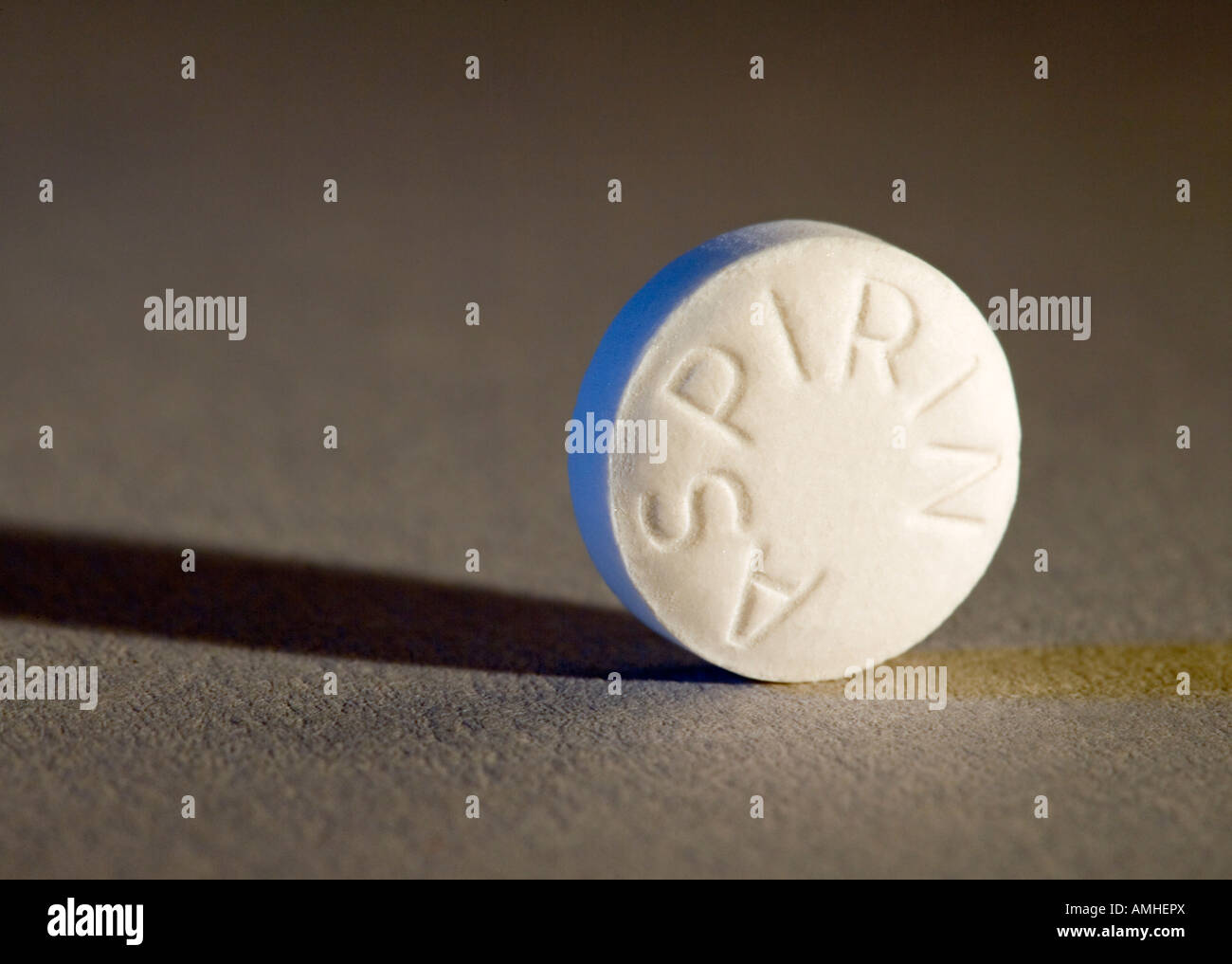 Aspirin tablet close up Stock Photo - Alamy