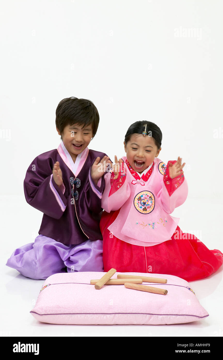 Playing Korean traditional game Stock Photo Alamy
