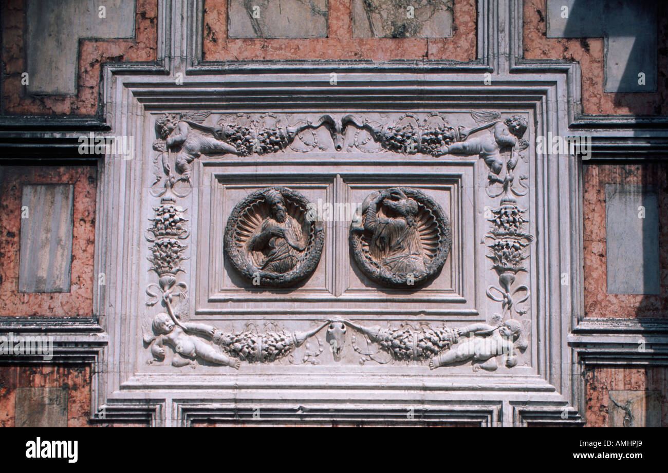 Venedig, Stadtteil San Marco, Chiesa San Zaccaria, 15. Jahrhundert, Architekten  Antonio Gambello, Mauro Codussi, Fassadendetail Stock Photo