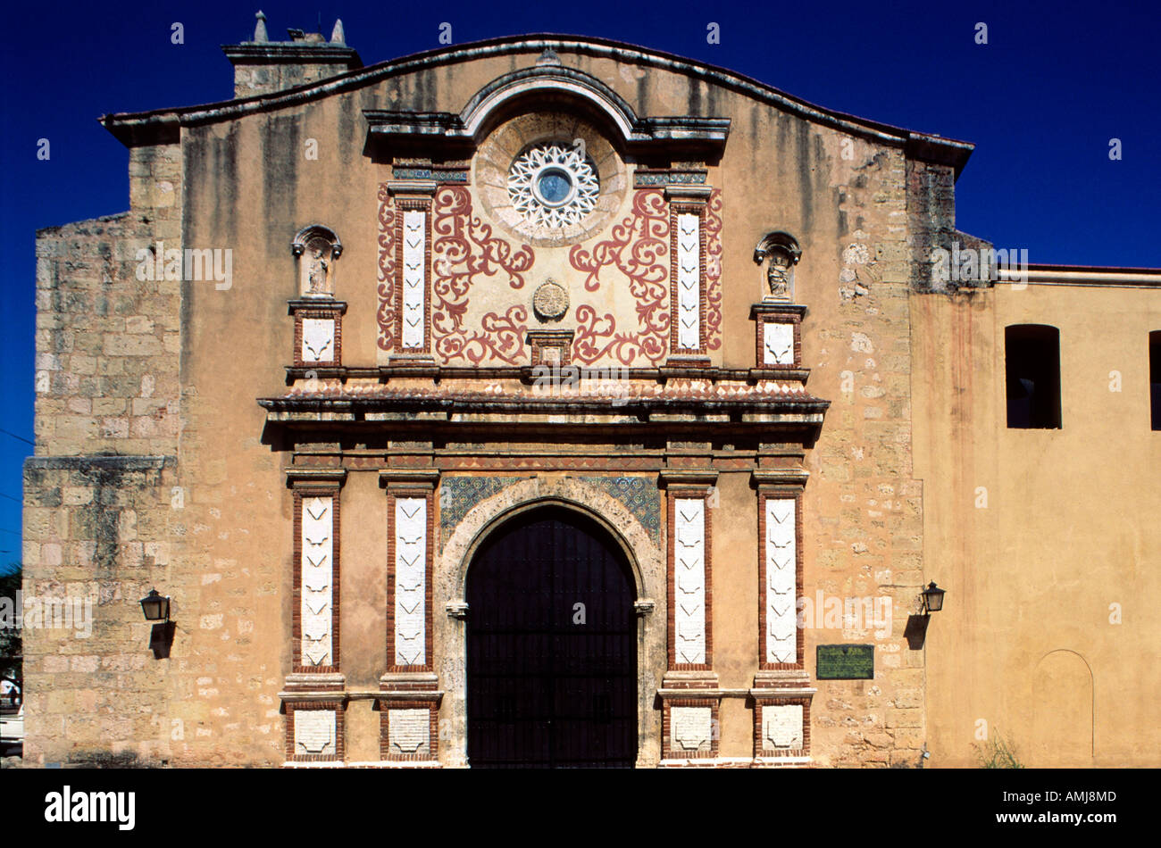 Dominikanische Republik, Santo Domingo, Dominikanerkloster mit Stilelementen aus Gotik, Renaissance und Barock Stock Photo