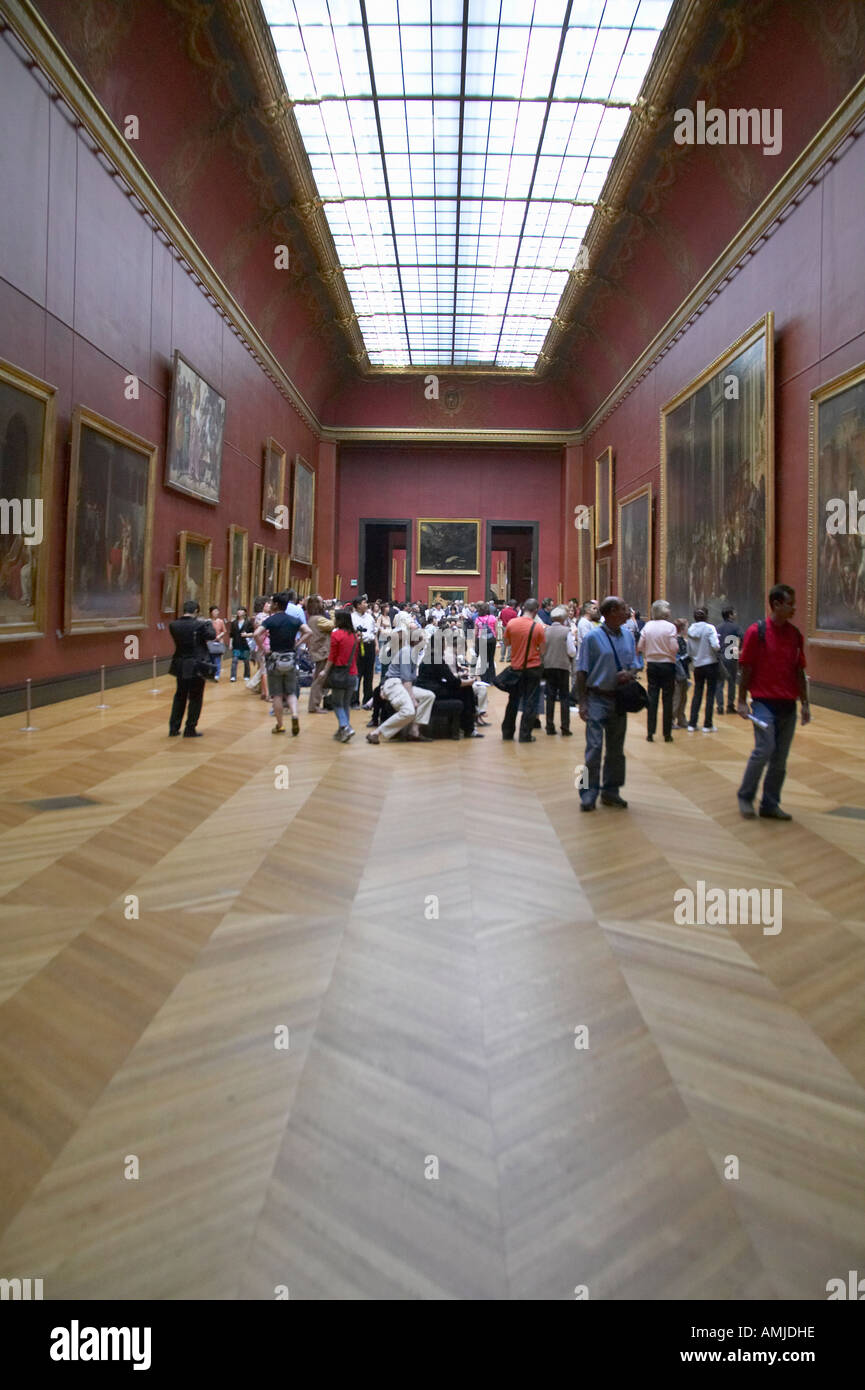 Louvre museum gallery hi-res stock photography and images - Alamy