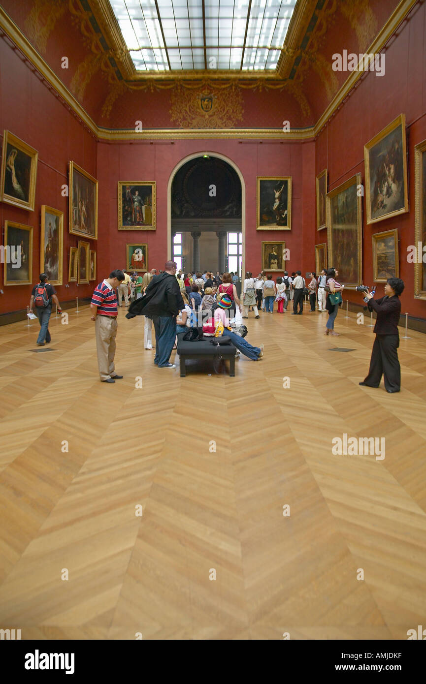 Louvre museum gallery hi-res stock photography and images - Alamy