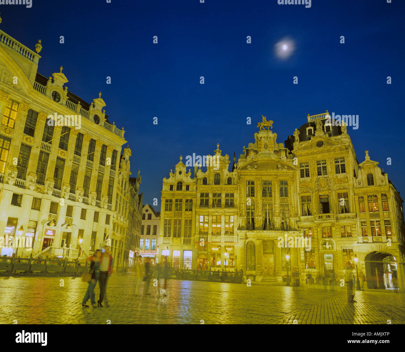 belgium-brussels-grand-place-night-stock-photo-alamy