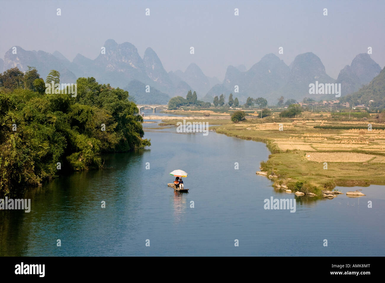 Tourists Rafting on Bamboo Rafts Li Jiang River Yangshuo China Stock Photo