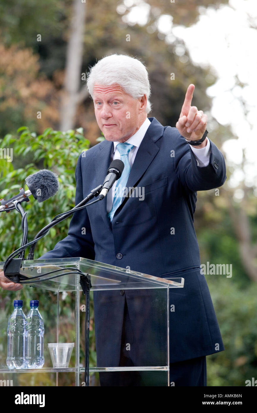 Bill clinton rally hi-res stock photography and images - Alamy